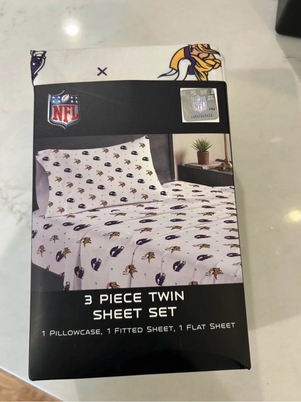 Never opened NFL Minnesota Vikings White Twin 3-Piece Sheet Set